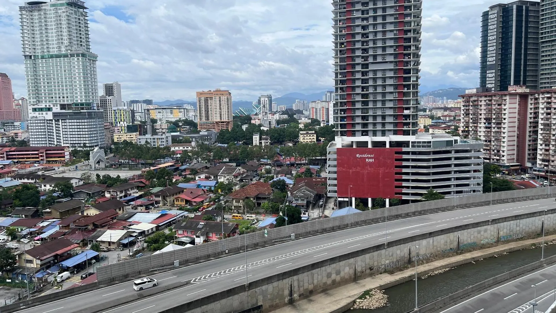 Kuala Lumpur Cherry Suites At Mercu Summer Suites Klcc Kuala Lumpur